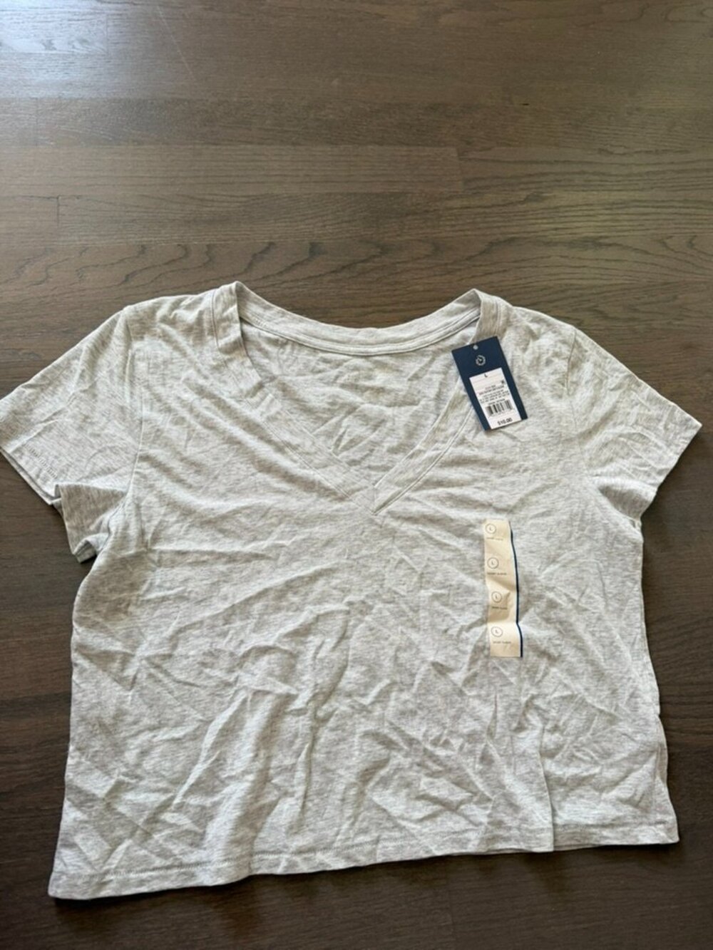 Universal Thread Gray Cropped V-Neck T-Shirt Size Large NWT